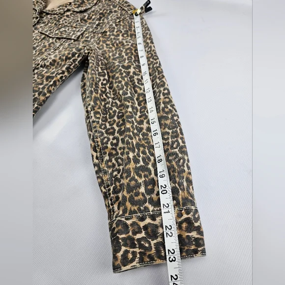 Free People Women's Cheetah Print Raw Hem Denim Jacket Oversized Cropped Medium - Picture 9 of 13